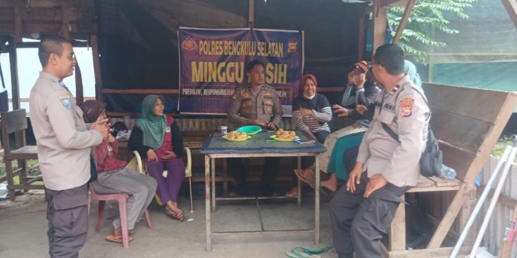 Datakan Masalah dan Keluhan Warga Secara Langsung, Sat Binmas Polres Bengkulu Selatan Gelar Minggu Kasih